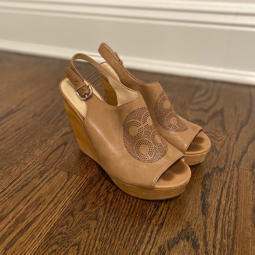 Coach beige open-toe sandal-wedge.
